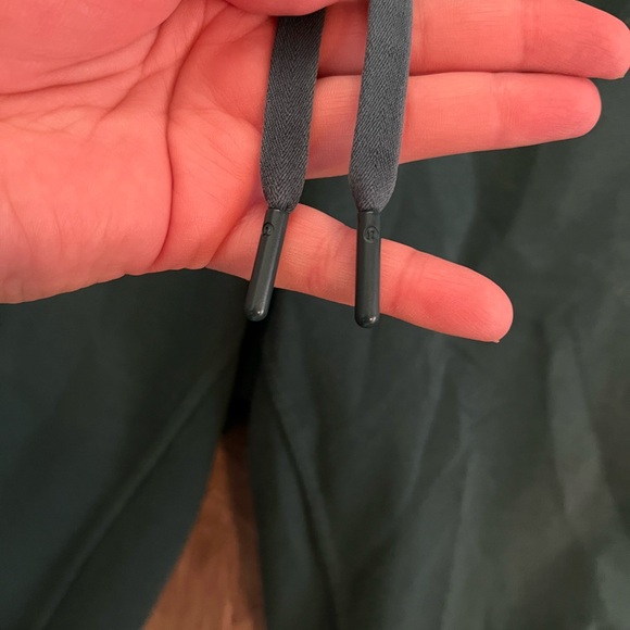 Lululemon men’s City Sweat Jogger in Green Jasper - Picture 7 of 12